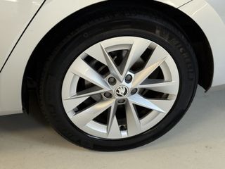 Voertuigafbeelding 35