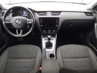 Voertuigafbeelding 16