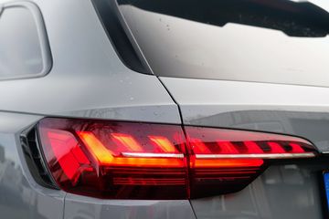 Voertuigafbeelding 11