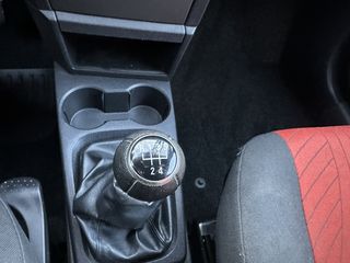 Voertuigafbeelding 16