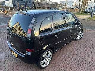 Voertuigafbeelding 19