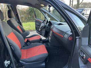 Voertuigafbeelding 35