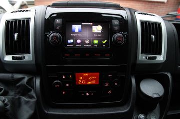 Voertuigafbeelding 17