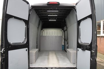 Voertuigafbeelding 6