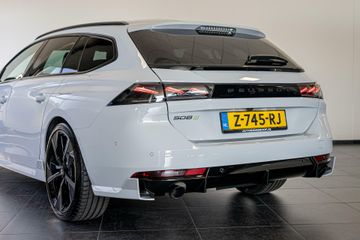 Voertuigafbeelding 3