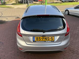 Voertuigafbeelding 8