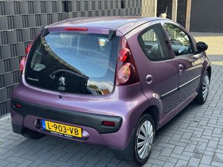 Voertuigafbeelding 4