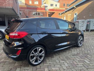 Voertuigafbeelding 3