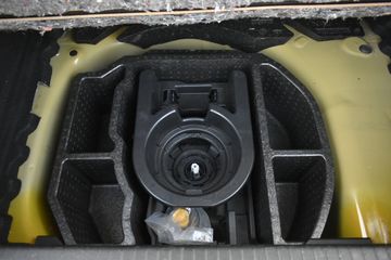 Voertuigafbeelding 16