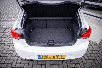 Voertuigafbeelding 4