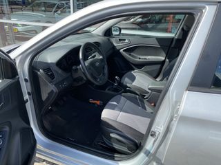 Voertuigafbeelding 8