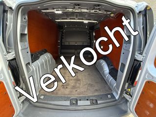 Voertuigafbeelding 12