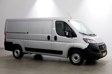 Voertuigafbeelding 9