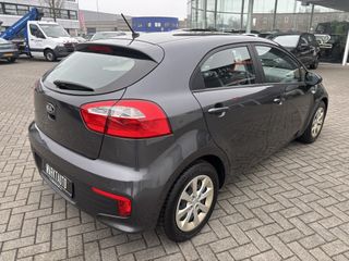 Voertuigafbeelding 10