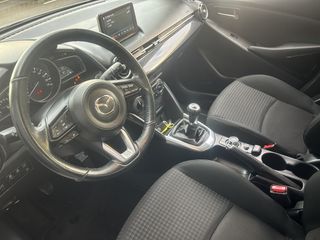 Voertuigafbeelding 12