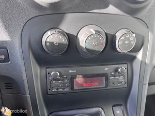 Voertuigafbeelding 8