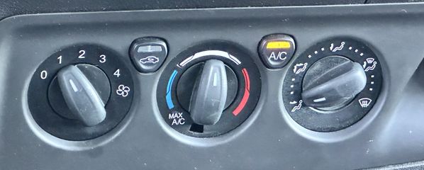 Voertuigafbeelding 9