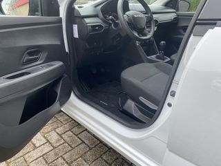 Voertuigafbeelding 13