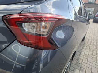 Voertuigafbeelding 9