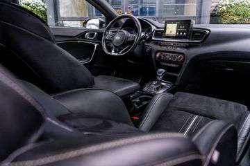 Voertuigafbeelding 17