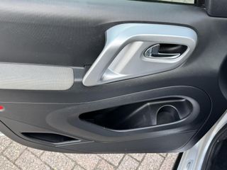 Voertuigafbeelding 26