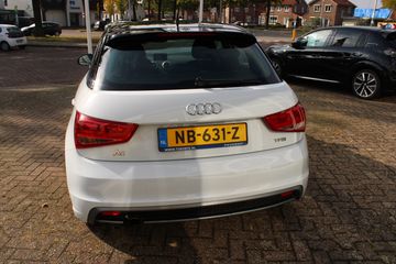 Voertuigafbeelding 3