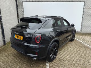 Voertuigafbeelding 8