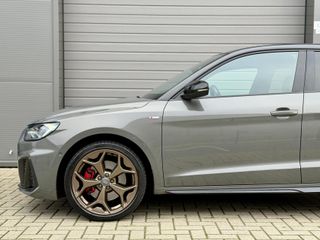 Voertuigafbeelding 21