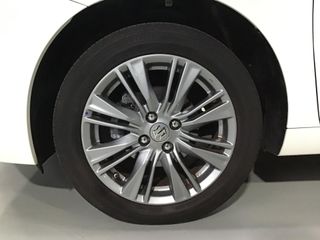 Voertuigafbeelding 12