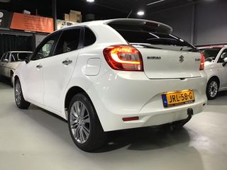 Voertuigafbeelding 4