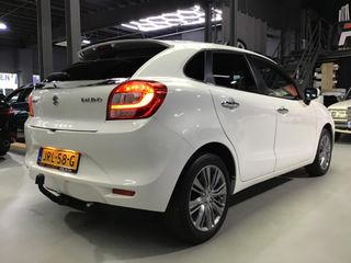 Voertuigafbeelding 6