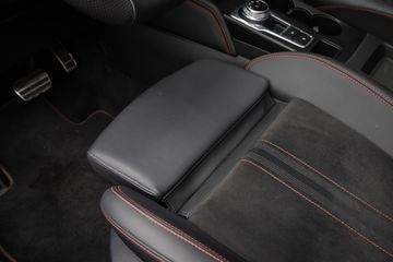 Voertuigafbeelding 10