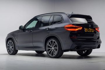 Voertuigafbeelding 2