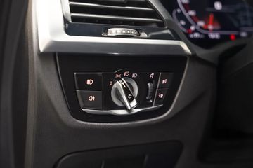 Voertuigafbeelding 32