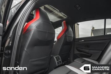 Voertuigafbeelding 30