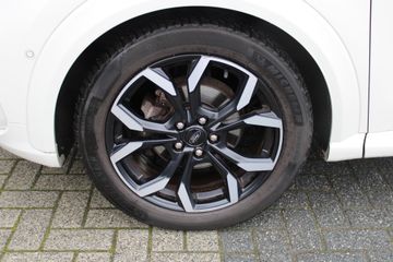 Voertuigafbeelding 6