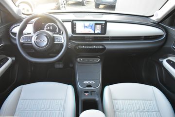 Voertuigafbeelding 12