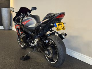 Voertuigafbeelding 2