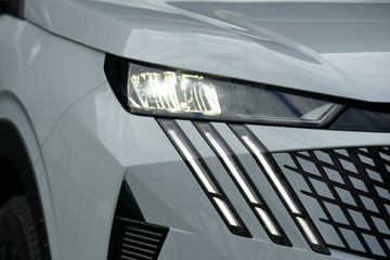 Voertuigafbeelding 9