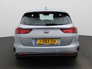 Voertuigafbeelding 6