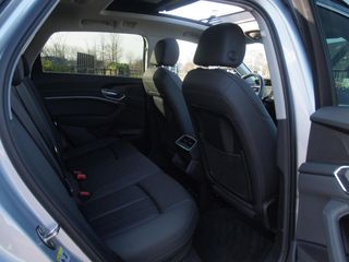 Voertuigafbeelding 28