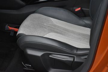 Voertuigafbeelding 9