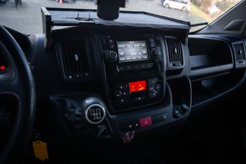 Voertuigafbeelding 11