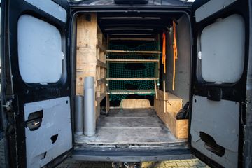 Voertuigafbeelding 3