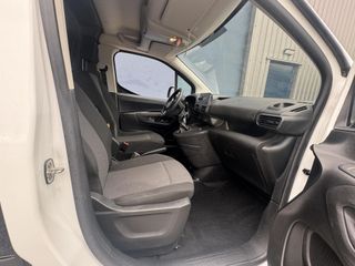 Voertuigafbeelding 21