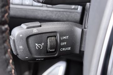 Voertuigafbeelding 23