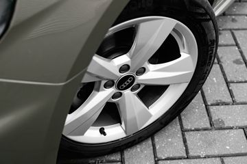 Voertuigafbeelding 6