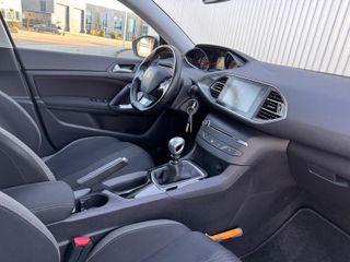 Voertuigafbeelding 7