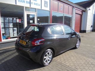 Voertuigafbeelding 11