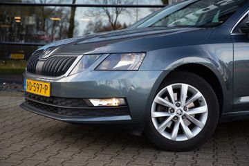 Voertuigafbeelding 6